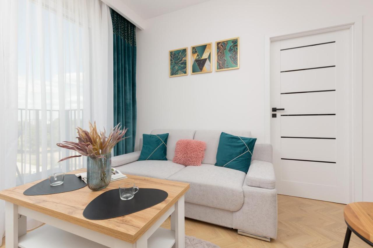 Kotsisa With Parking By Renters * Warsaw