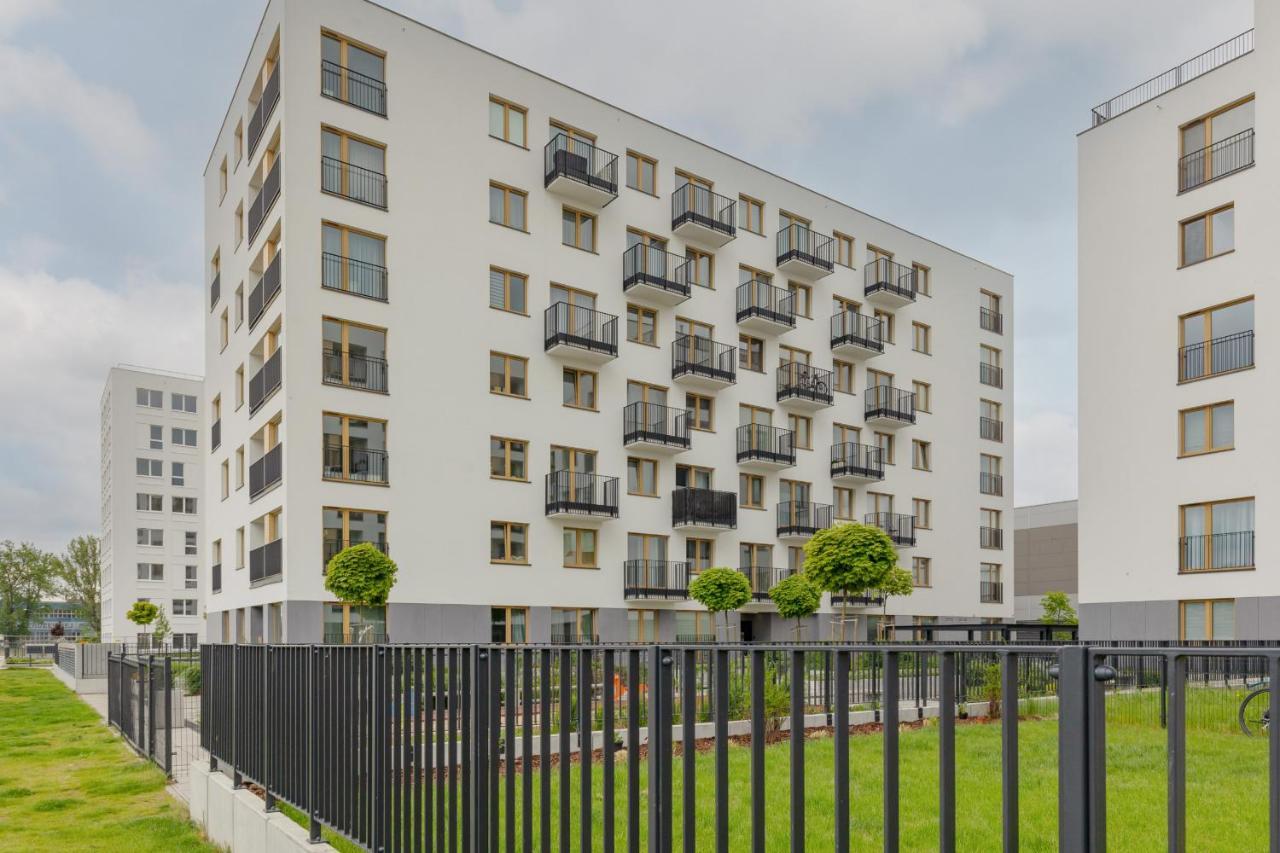Kotsisa With Parking By Renters * Warsaw