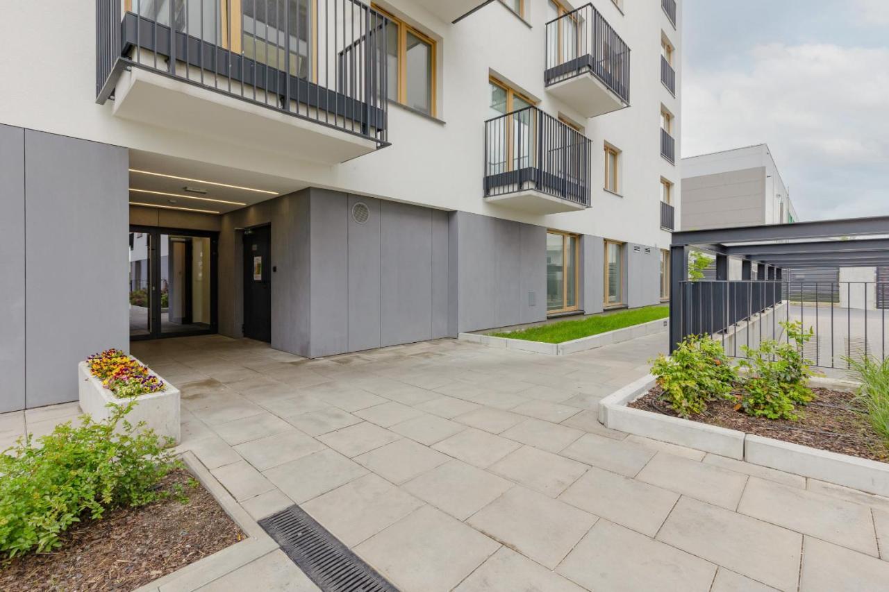 Kotsisa With Parking By Renters * Warsaw